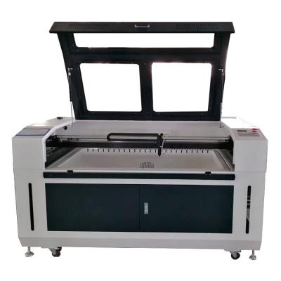 Κίνα Σιδηρουργική δομή CO2 Laser Cnc Router Μηχανές χαρακτικής λέιζερ με σύστημα ελέγχου Ruida προς πώληση