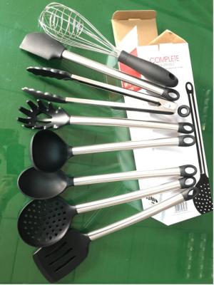 China 8 Pieces Heat Resistant Silicone Kitchen Utensils Set With Stainless Steel for sale