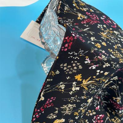 China Wicking the latest small flower dress rayon fabrics manufacturers direct private custom for sale