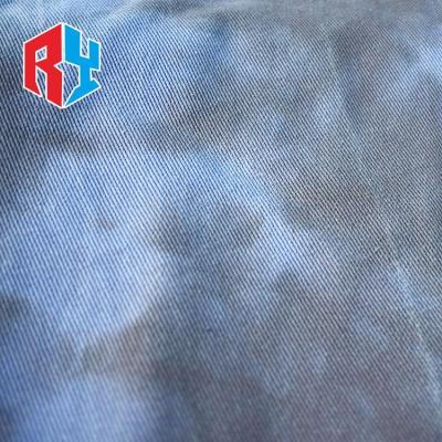 China Sustainable Fashion Gradients Design Comfortable 7*7 100% Cotton Twill Woven Tie Dyed Fabric for sale