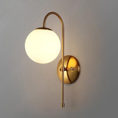 China Contemporary Indoor E27 Ball Shape Wall Light For Living Room Bedroom Hotel en venta