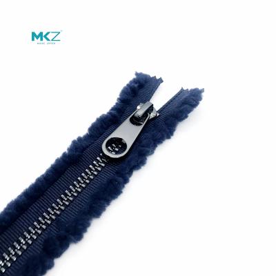 China MKZ Manufacturer Supply Rough Selvedge Sustainable Metal Zipper The Circle Pull Head For Clothing for sale