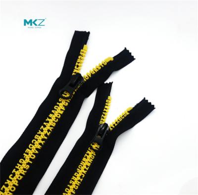 China Mkz Viable Hot Sale Zipper Roll Customizable Plastic Zipper 3#5#15#20# With High Quality for sale