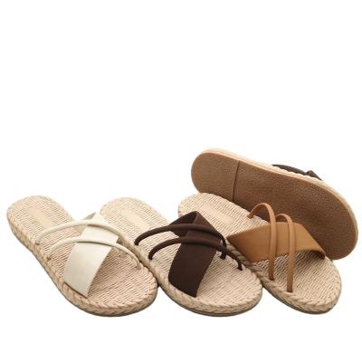 China Durable Wholesale Women Slipper Ladies Summer Rattan Slide Flat Slip On Sandals for sale