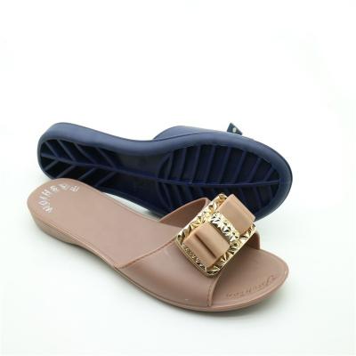 China Popularity Lit Matched Crystal Sandal Jelly Shoes Women for sale