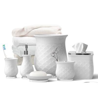 China 6 Pcs Sustainable White Ceramic Bathroom Accessories Set With Metal Lid And Base for sale