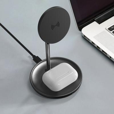 China 10W Earphone Mobile Phone Holder And 2 In 1 Magnetic Wireless Charger Holder For iPhone 12 for sale