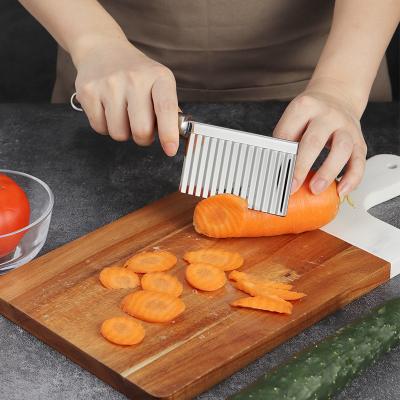 China Sustainable 304 stainless steel wholesale in stock kitchen gadget potato peeling cutter potato wavy knife for sale