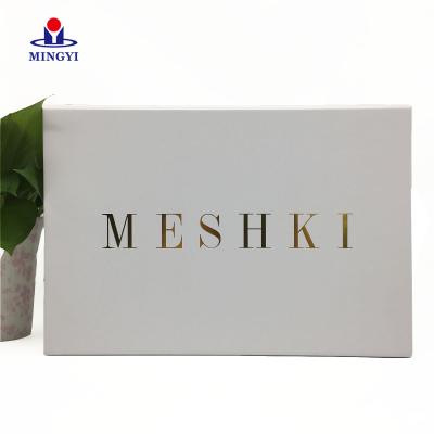 China New Design Luxury Simplicity Custom White Golden Foldable Logo Paper Board Gift Box Clothing Paper Packaging for sale