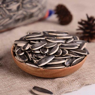 China Large Size Dry Raw Striped Black Sunflower Seeds 601 Export To Egypt With Factory Price for sale