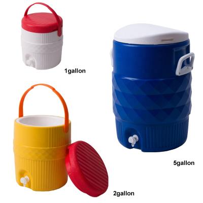 China Picnic Waterproof Plastic Round Drink Cooler Jug For Ice Cooler Spit Ice Chest for sale