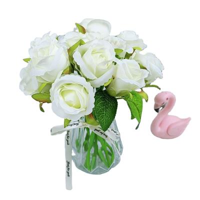 China Minimalist Bouquet Wholesale Silk Rose Bunch Artificial Flowers For Sale Price for sale