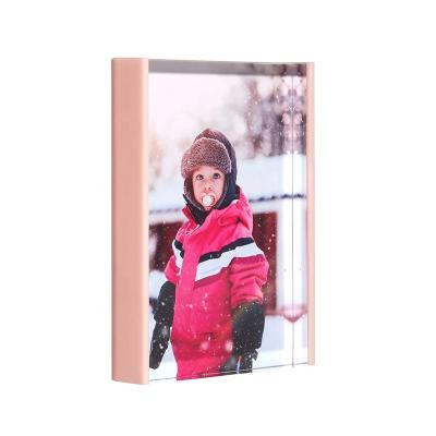 China Fashion Trendy Wholesale Delicate Clear Display Photo Frame Acrylic Sheets for sale