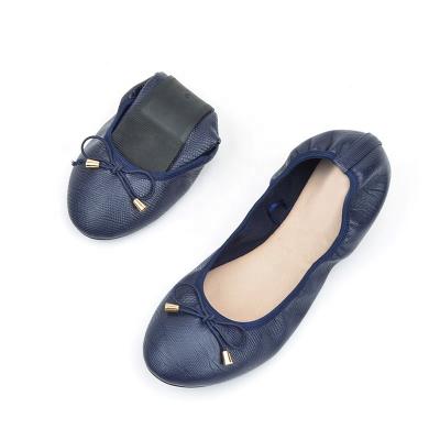 China Wholesale Round Lizard Texture PU Women Leather Loafers Shoes Casual Flat Foldable Flats for sale