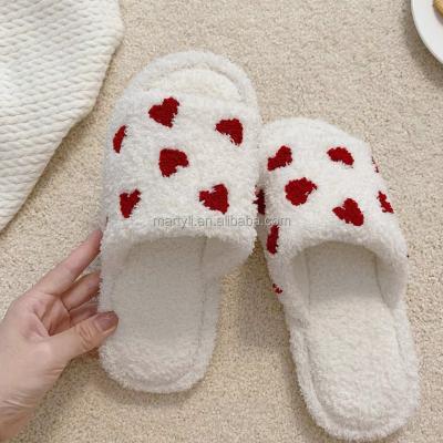 China Cushioning Fluffy Plush Heart Slipper Home Shoes Wedding Gift For Women Girls Open Toes Comfortable Faux Fur Slippers Slippers for sale