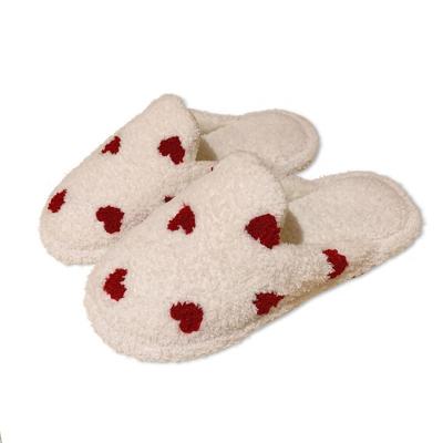 China Cushioning Valentine's Gift Girlfriend Plush Heart Fluffy Slipper for Women Fuzzy Indoor Home Slippers Faux Fur Slippers for sale