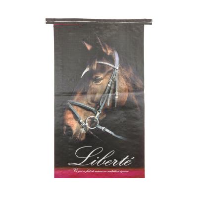 China Recyclable Custom 15kg Laminated Animal Feed PP Woven Packaging Bag For Horse for sale