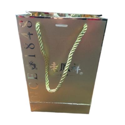 China Recyclable Luxury Gold Foil Gold Jewelry Metallic Paper Bag for sale