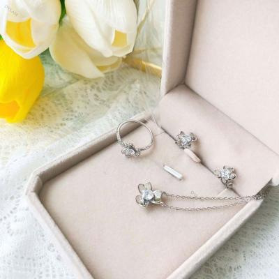 China CLASSIC Dylam Most Popular Flower Cut Chic Silver Bling Anniversary CZ 5A Wedding Necklace Rings Earrings Set 925 for sale