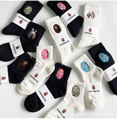 China Now Fashion Breathable Women Men's Unisex Cotton Thicken Copy Embroidered Design Socks Winter Sports Warm Socks for sale