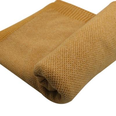 China Single Hot Sale King Size Warm Adult Blanket For Bed American Flat Throw Blanket For Couch for sale