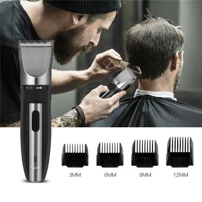 中国 低い振動専門の毛Clippers/毛のトリマー機械ケーブル長1.8m 販売のため