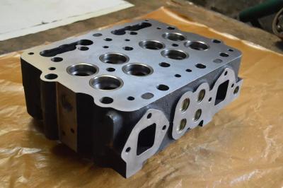 China Cummins NT855 cylinder head 3041993 for sale