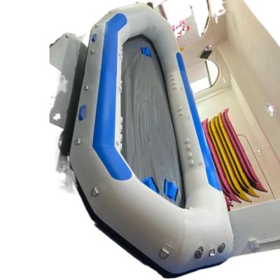 China hot sale 0.9mm pvc whitewater hauling inflatable boat raft inflatable rowing boat 430cm for sale