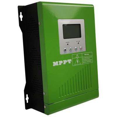 Cina regolatore solare incorporato solare della tassa dell'invertitore del mppt 100a 5.5kw 100 amp in vendita