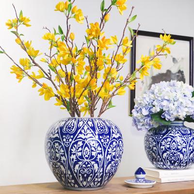 China Chinese Ceramic Porcelain Home Decoration Home Decor Ceramic Blue and White Porcelain Vase for sale