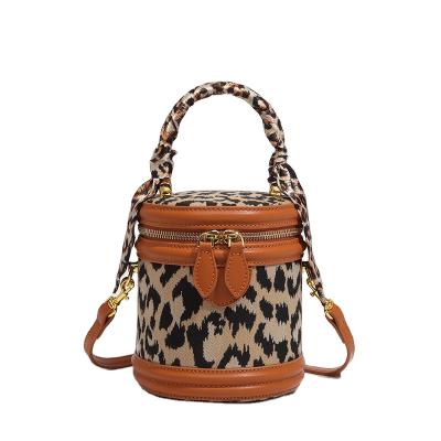 China Custom Fashion Leopard Print Handbag Ladies Mutil-function Luxury Cross - Bucket Handbags Round Body Shoulder Bag PU Leather Design for sale