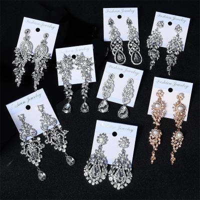 China FASHIONABLE CZ Luster Luxury Long Earrings For Women Silver Color Zirconia Dangle Earrings Bridesmaid Bridesmaid Wedding Jewelry for sale