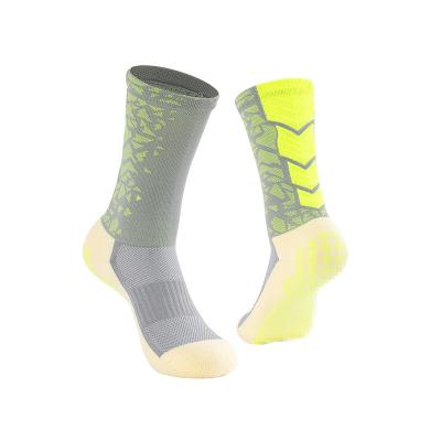 China Breathable Football socks, men's training glue, anti slip sports socks, thickened towel bottom, medium tube socks, student basketball socks for sale