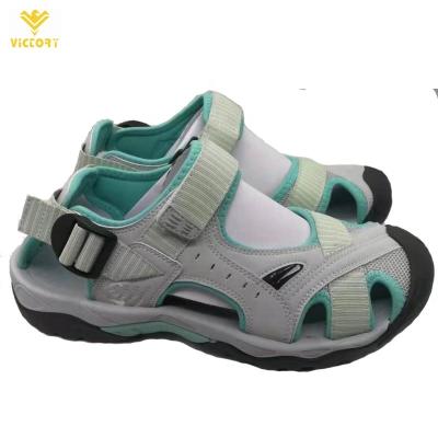 China Flat Top 2022 Summer Latest Design Top Men Sport Beach Sandals for sale