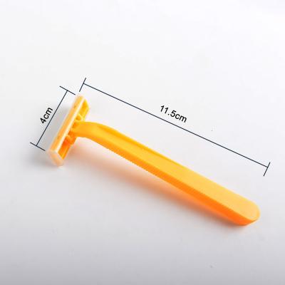 China Max Fixed Head Twin Blade Disposable Razor Soap Free for sale