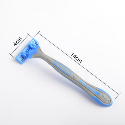 China Max Razor Sensitive Skin Triple Blade Stainless Steel Triple Blade Razor with Vitamin E Lubricant Strip for sale