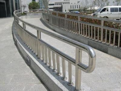 China Flooring Mounted Stainless Steel Banisters / Stainless Steel Hand Railing for sale