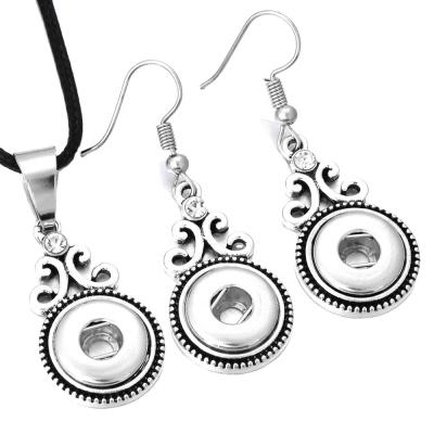 China Customized Environmentally Friendly 925 Sterling Silver Jewelry Set Button CZ Necklace Snap Earring For Lady for sale