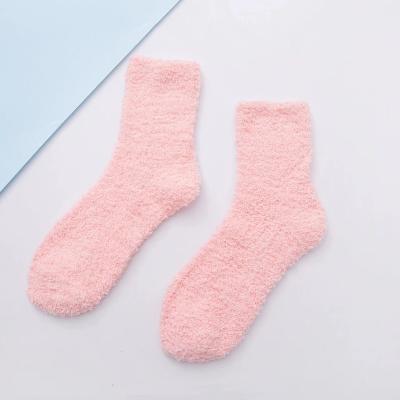 China Solid Color Velvet Half Side Chinlon Pregnant Women Socks Coral Velvet Monthly Candy Color Thickened Socks Warm Women's Floor Socks for sale