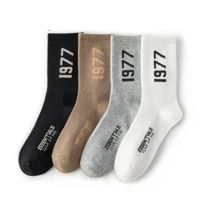 China Antibacterial men women spring and fall hiphop fashion socks personality sports skateboard leisure sock for sale