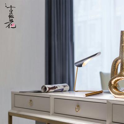 China Modern abstract lamp shape with gold metal base for bedroom, living room, office, college dorm, coffee table, bookcase for sale