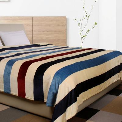 China Modern Wholesale Stripe Print Flannel Fleece Blanket for sale