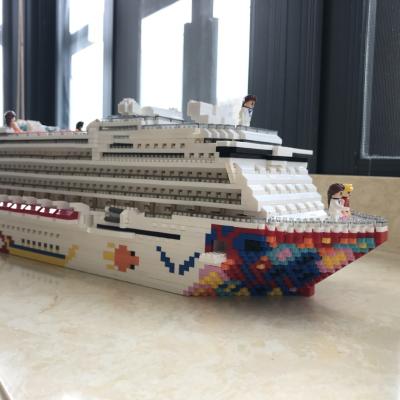 China Construction Toy New Style Luxury Cruise the puzzle assembled building blocks toys creative DIY gift building blocks for sale