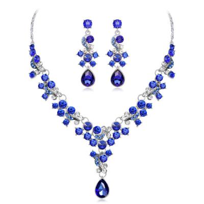 China Hot-selling European and American Atmospheric Crystal Earrings Necklace Zircon Bridal Jewelry High-grade Dress Jewelry Set Matching Sets for sale