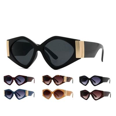 China 2022 Fashion Sunglasses Women Vintage Irregular Luxury Eyewear Brand Designer Sunglasses for sale