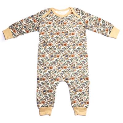 China Ropa De Bebe Rompers Organic Baby Onesie Clothes 100% Cotton Set Organic Baby Boys Newborn Baby Pajamas for sale