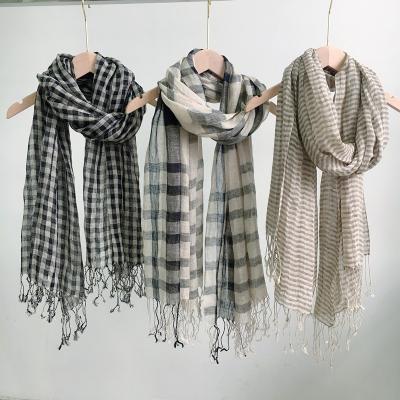 China Wholesale hot sale canvas hijab beach sunscreen stripe shawls warm tassel autumn and winter scarf newest scarf manufacturers new large for sale