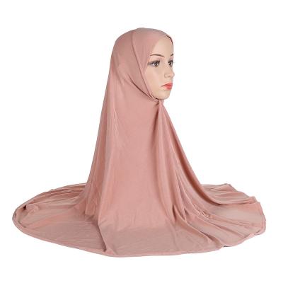 China Yiwu Muslim manufacturers sell simple pure color crystal linen scarves fashion muslim women's smooth plate endshield hats for sale