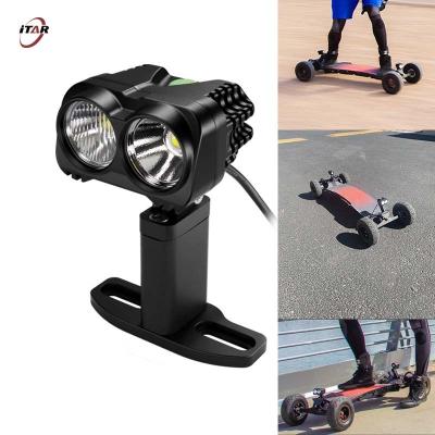 中国 USB再充電可能な電気Longboardはリチウム イオン電池との600の内腔をつける 販売のため