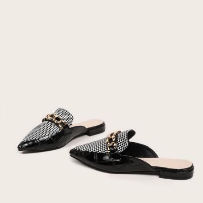 China Female flat lay fashion 2021 new Baotou half slippers wears outside the lazy flat stitch cool millstone slippers shoes for sale